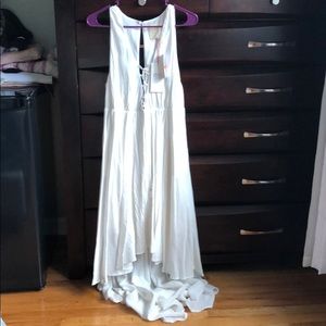 White flowy hi low dress